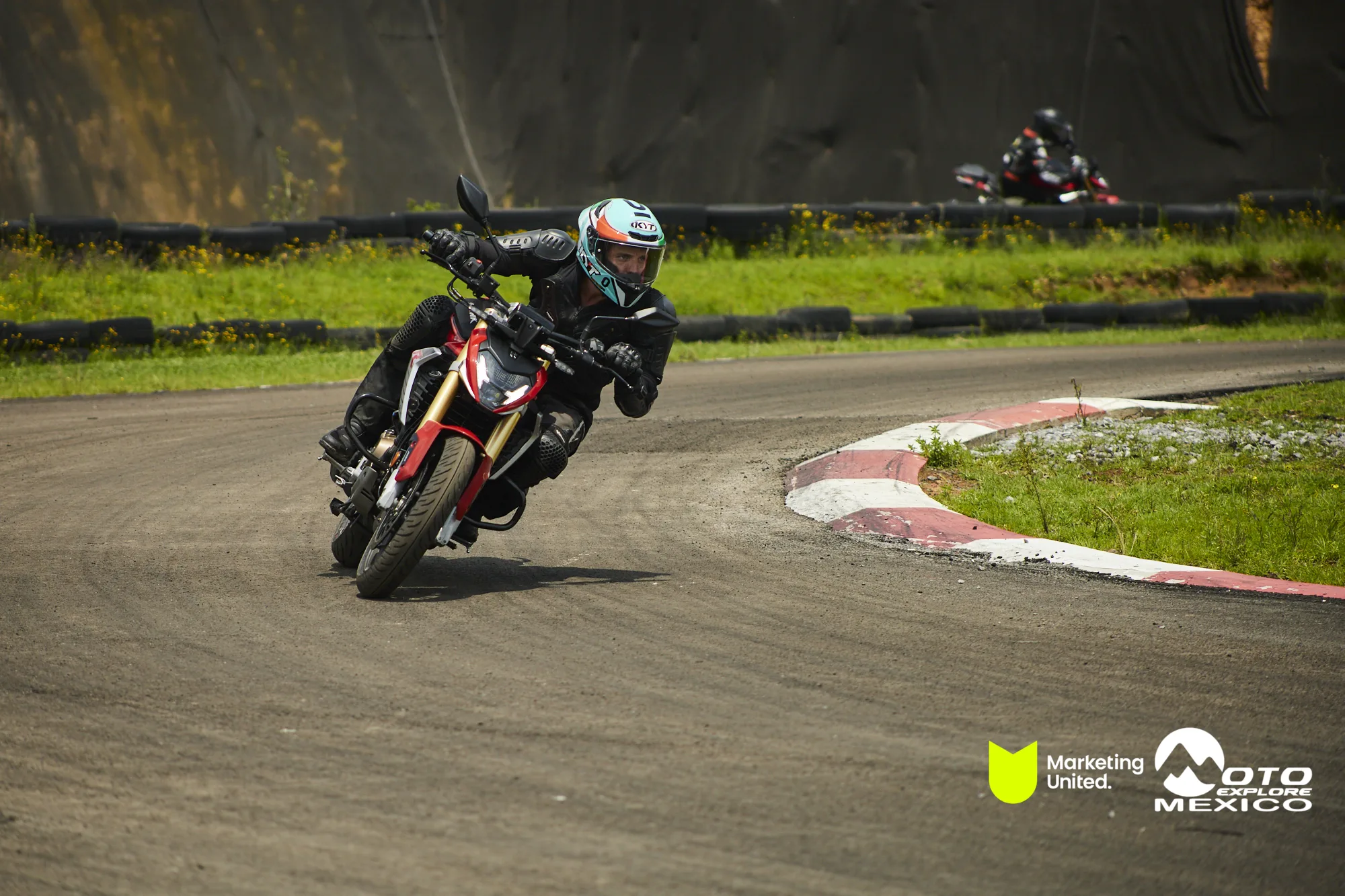 HUNK TRACKDAY 100